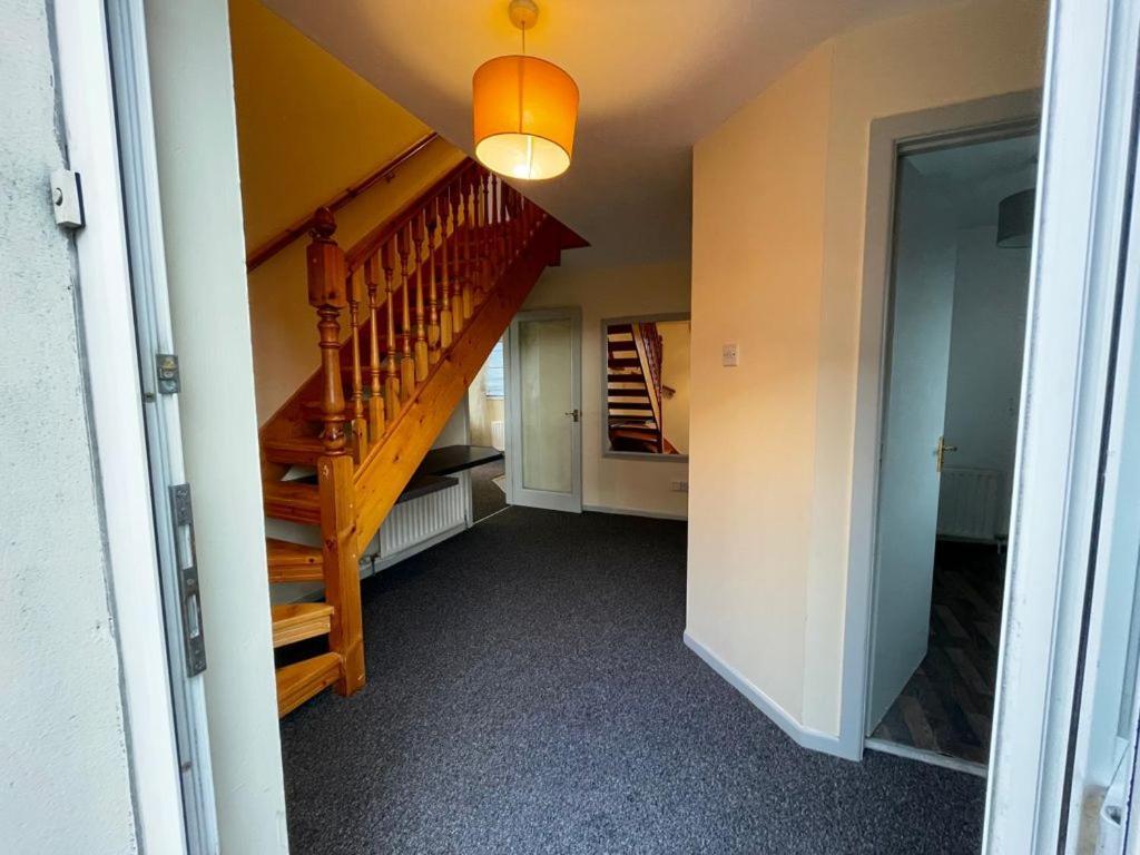 The View Apartment Londonderry ภายนอก รูปภาพ