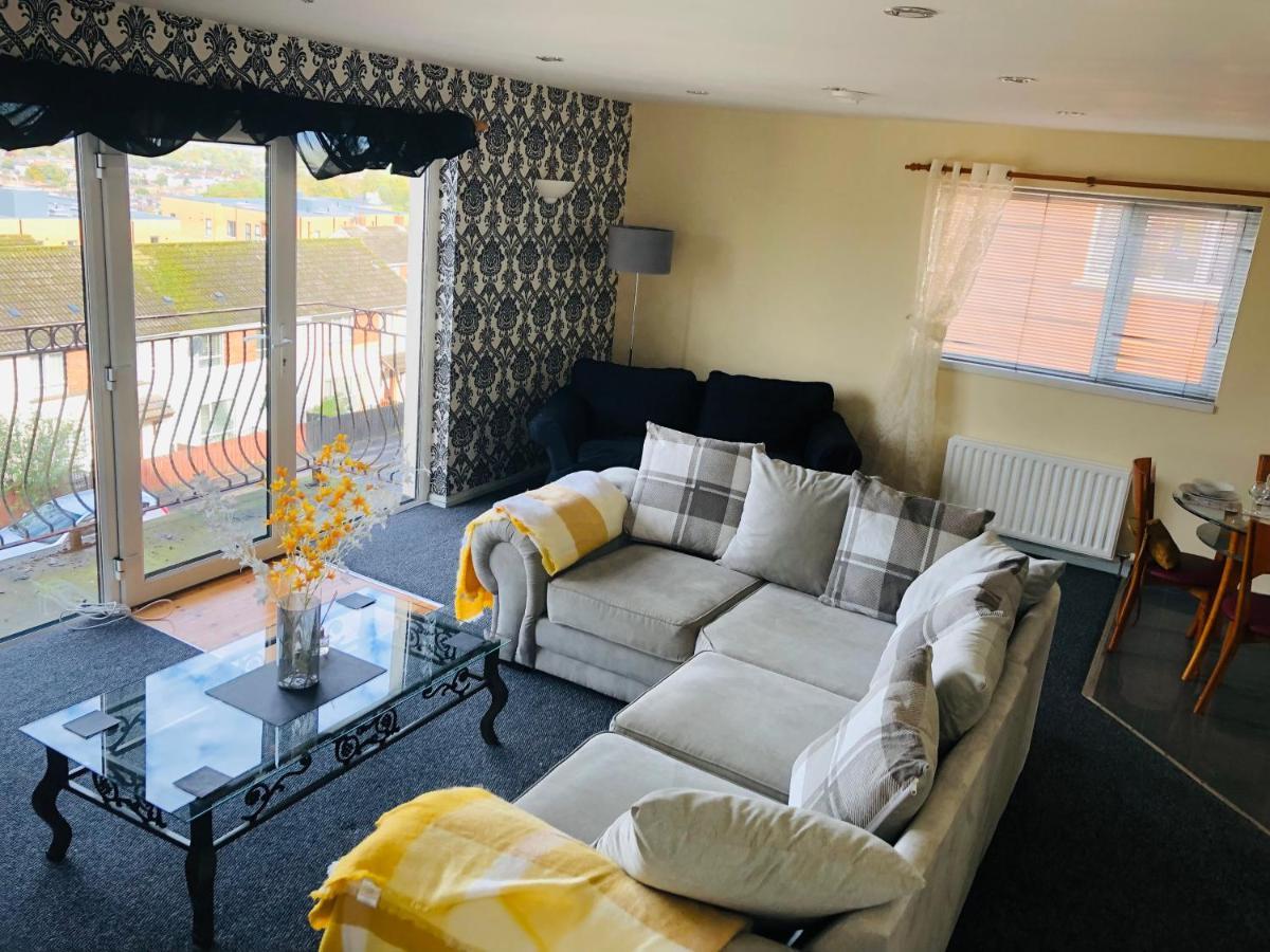 The View Apartment Londonderry ภายนอก รูปภาพ