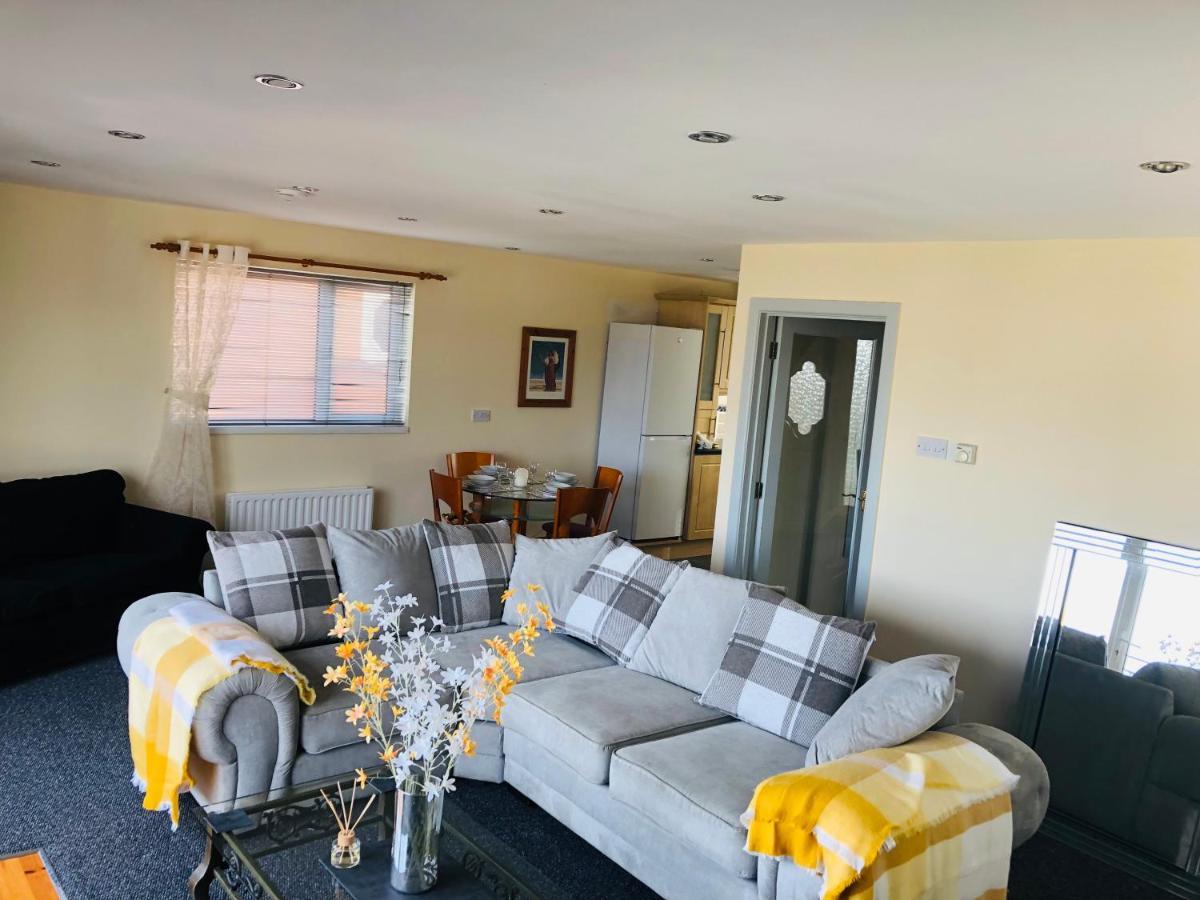 The View Apartment Londonderry ภายนอก รูปภาพ